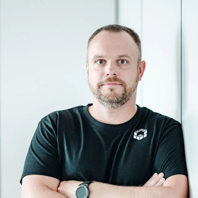 Porträt von Tobias Wischnat